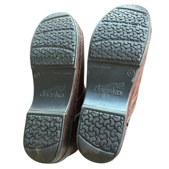 Dansko Women’s XP Tooled Leather Floral Clog in Brown Size EU 41 USA 10 1/2-11 - Picture 9 of 9